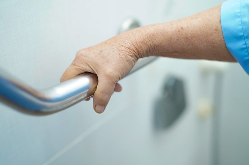 Accesorios de baño para personas mayores