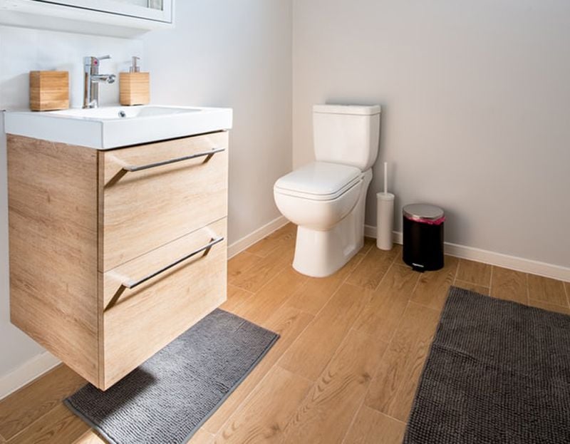 Madera para baño, tipos, mantenimiento y cuidados que necesita